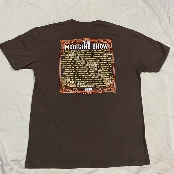 Melissa Etheridge The Medicine Show 2019 tour concert tshirt in size large - Picture 3 of 9